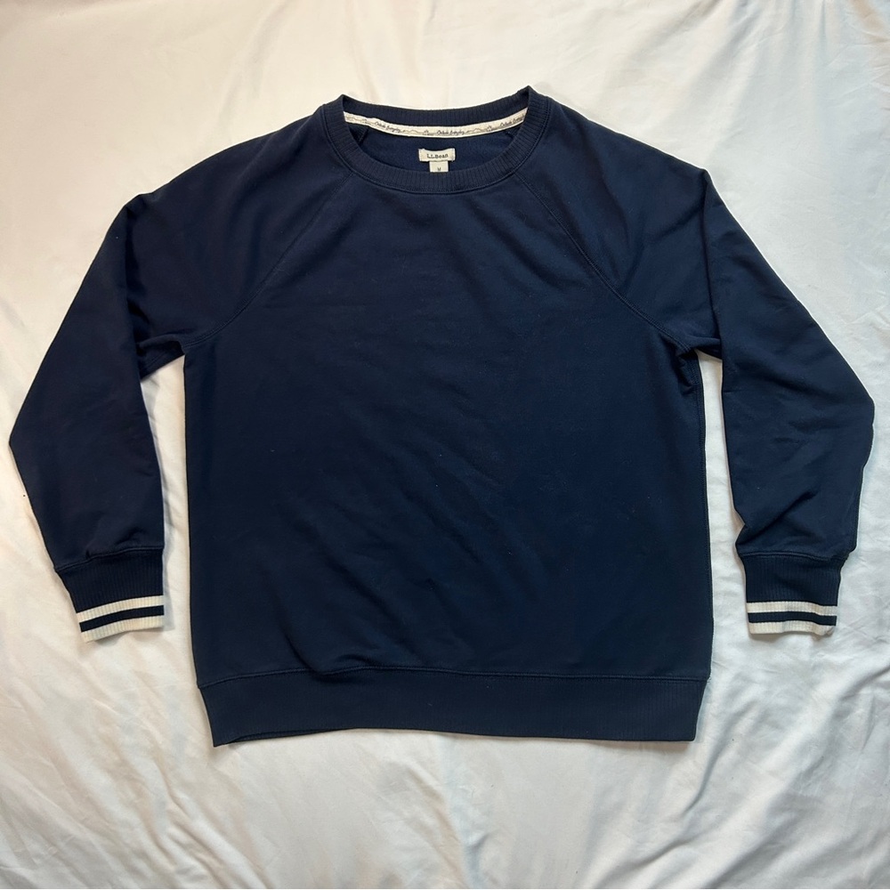 L.L. Bean Sweatshirt Womens Medium Blue Crewneck Pullover Raglan Striped Cuffs